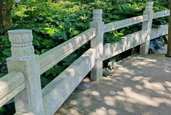 大连道观仿古石栏杆厂家
